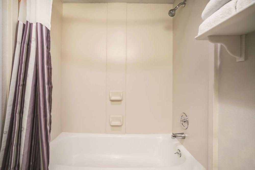 La Quinta By Wyndham San Marcos